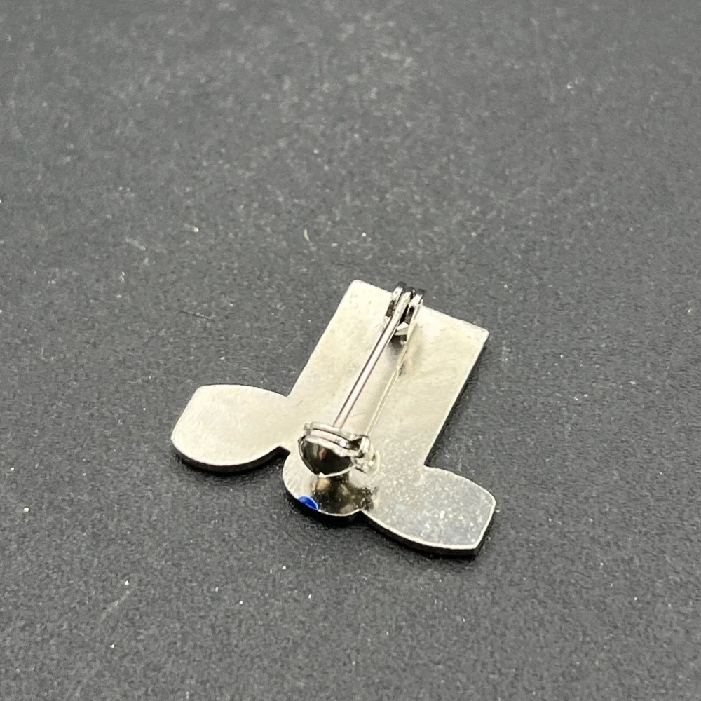 M.I. Hummel Club Lapel Hat‎ Pin